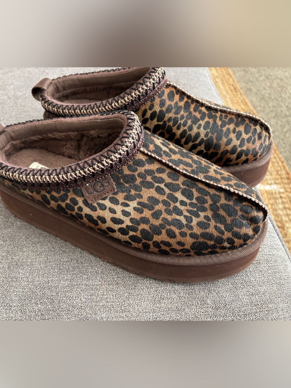 UGG Leopard-Print Slip-On Slippers 9 W